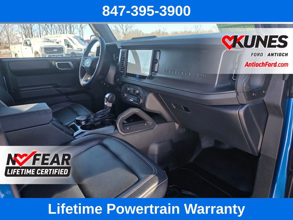 Used 2025 Ford Bronco Badlands image 32