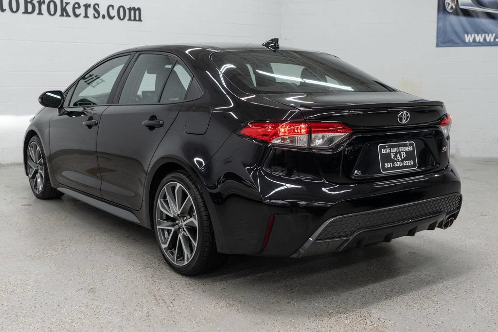 Used 2021 Toyota Corolla SE FWD image 6
