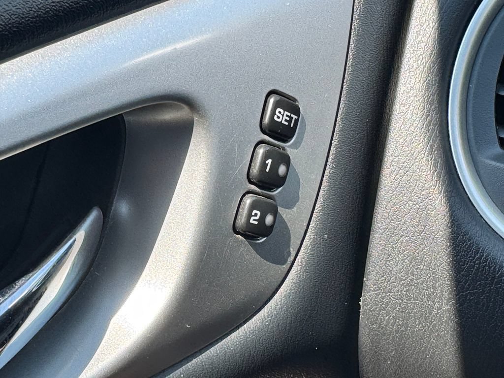 Used 2019 Nissan Pathfinder SL AWD/4WD image 35