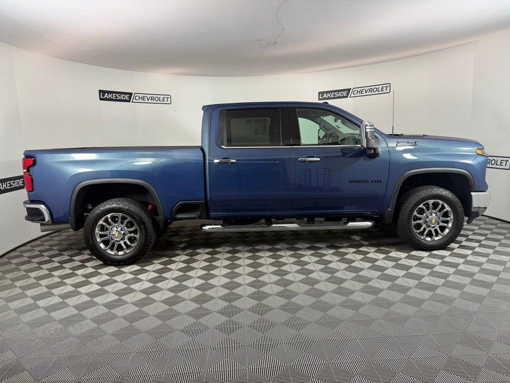 Used 2026 Chevrolet Silverado 2500 LTZ w/ LTZ Premium Package AWD/4WD image 7