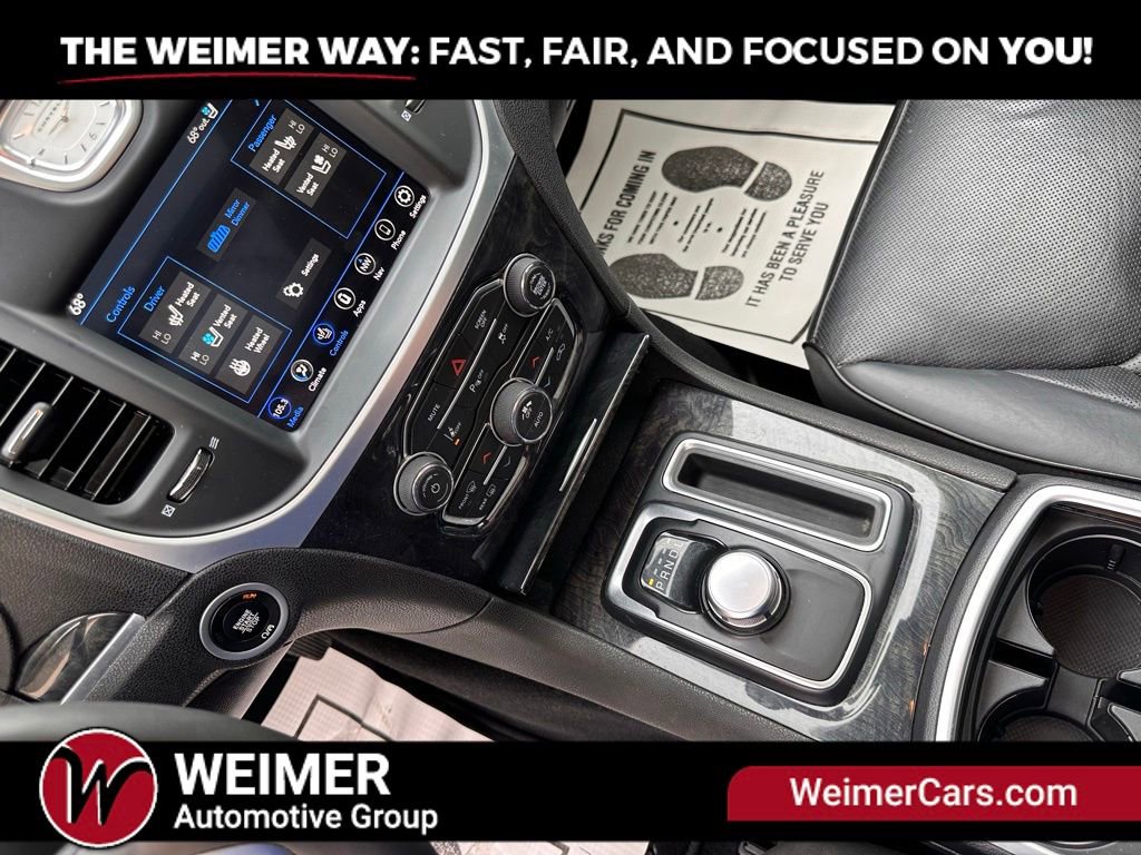 Used 2023 Chrysler 300 Touring L w/ Popular Equipment Group AWD/4WD image 19