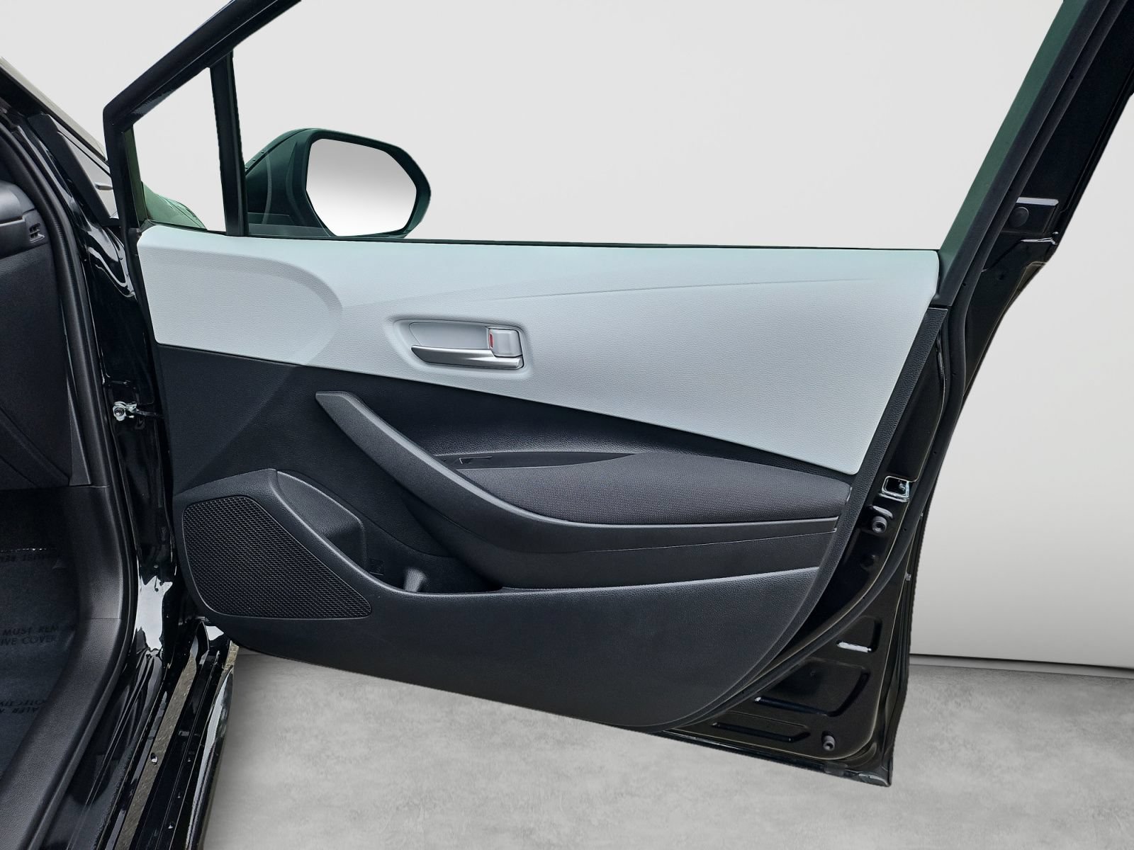 Used 2026 Toyota Corolla SE FWD image 36