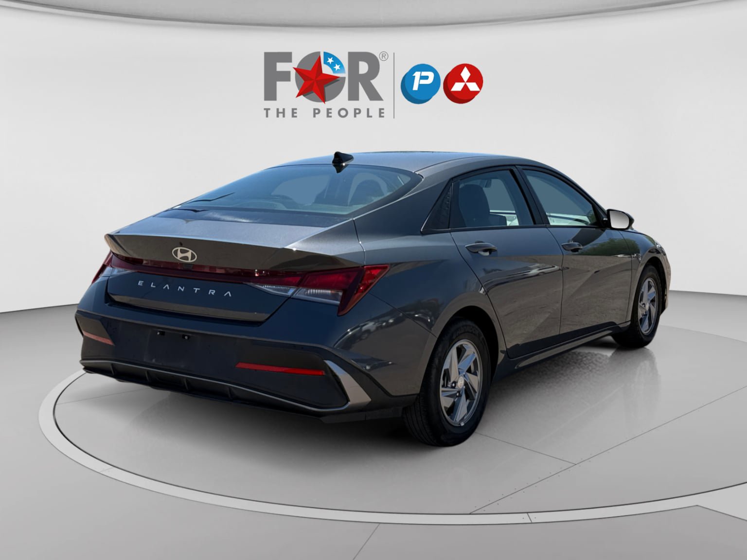 Used 2024 Hyundai Elantra SE FWD image 5