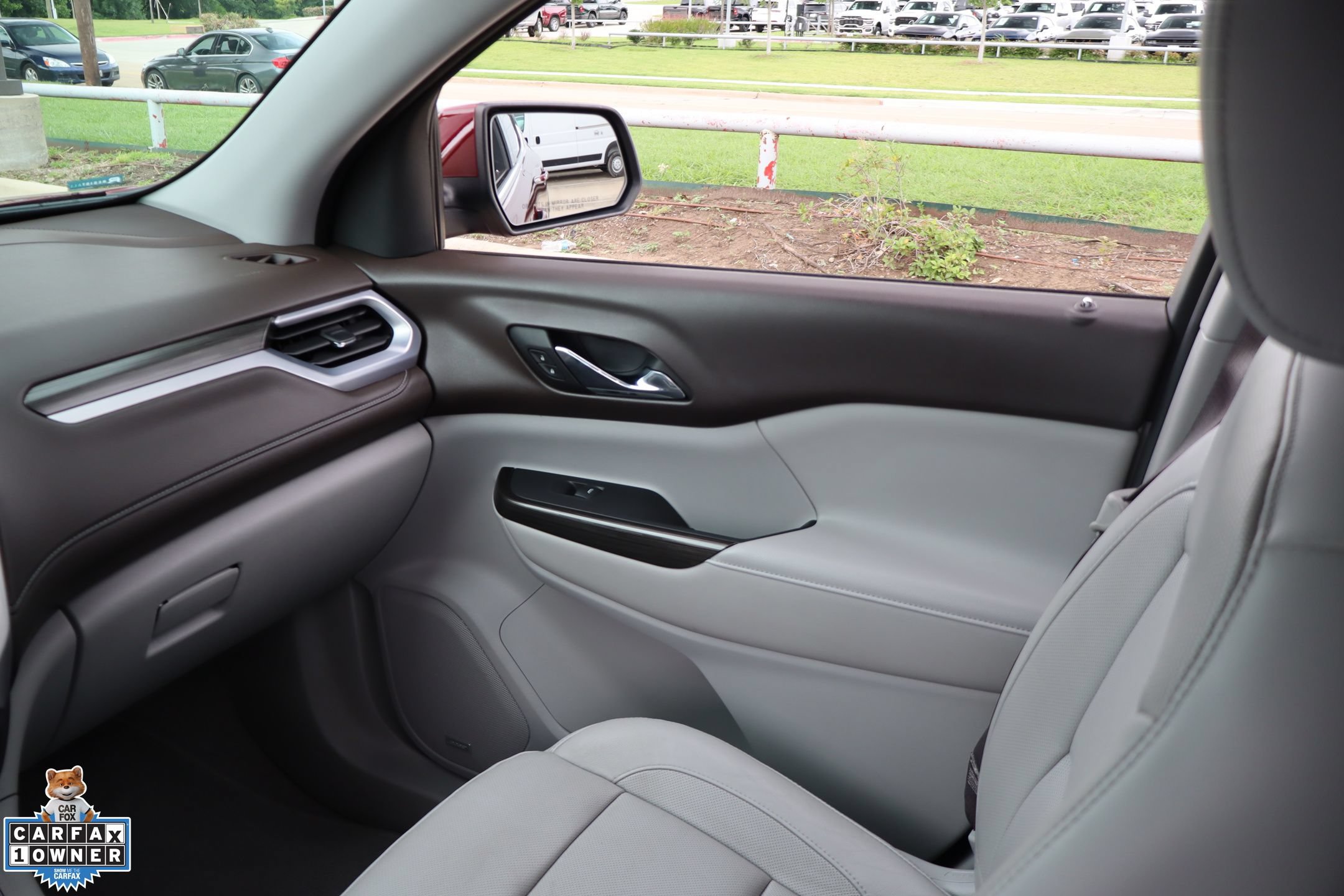 Used 2017 GMC Acadia SLT FWD image 23