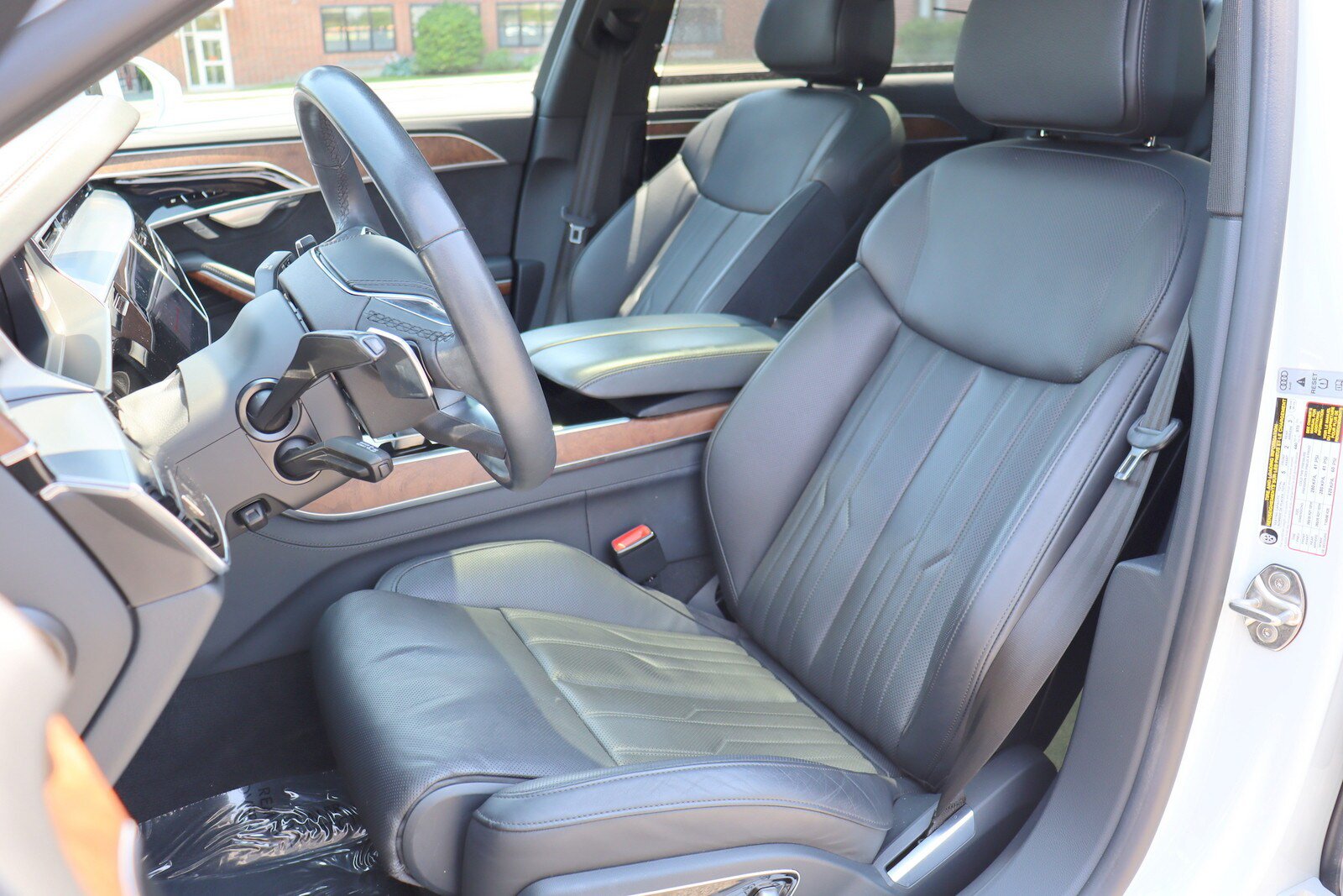 Used 2023 Audi A8 L 3.0T w/ Luxury Package AWD/4WD image 12