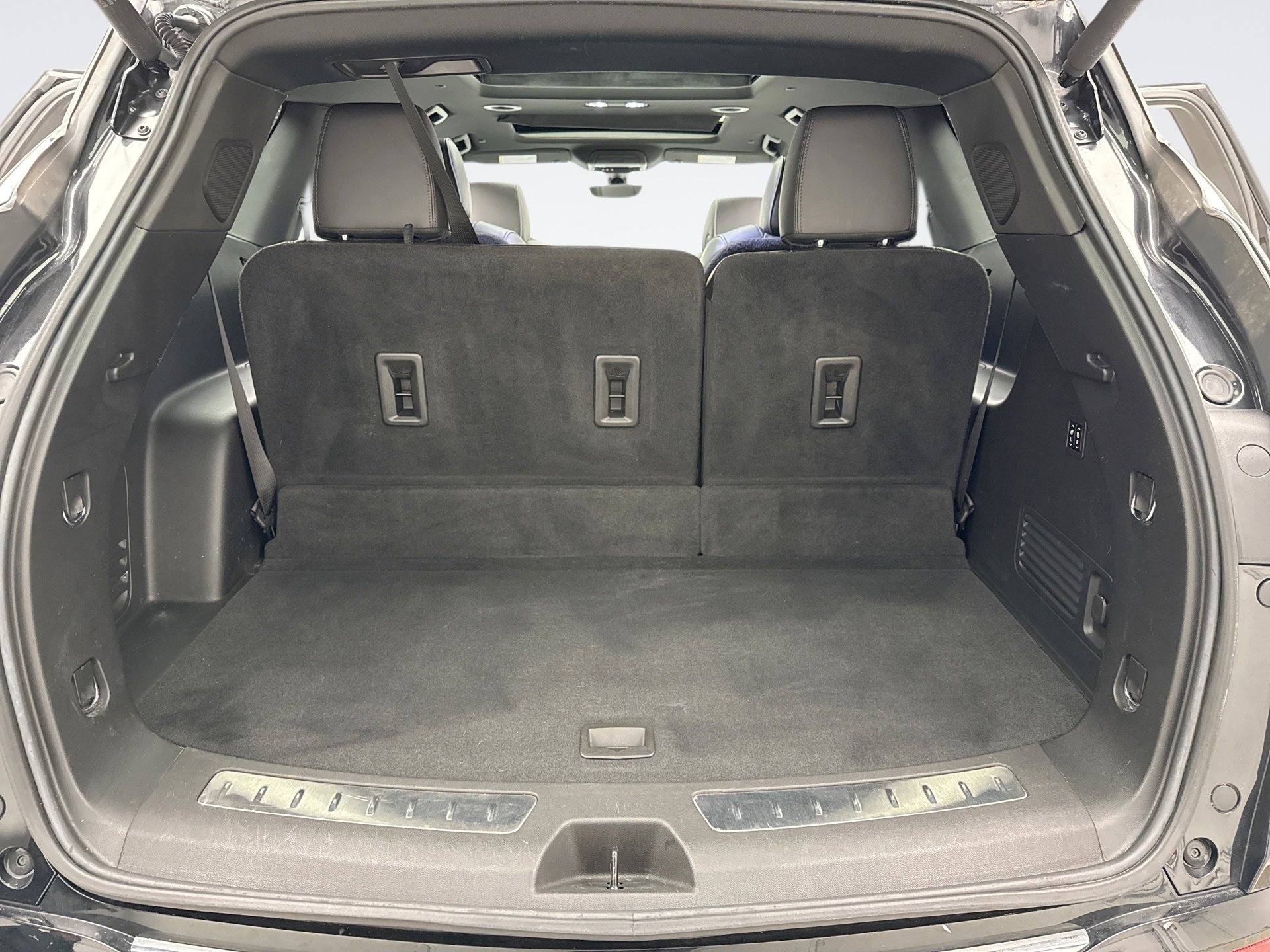 Used 2022 Buick Enclave Avenir w/ Avenir Technology Package image 25