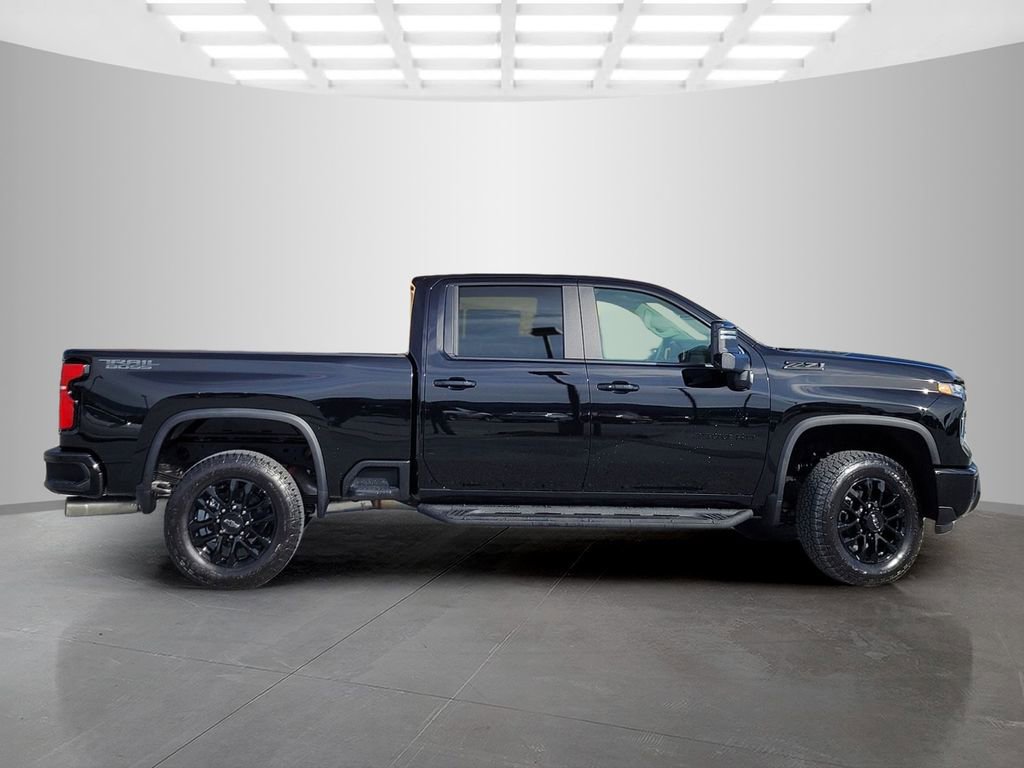 New 2026 Chevrolet Silverado 2500 LT w/ Trail Boss Package AWD/4WD image 3