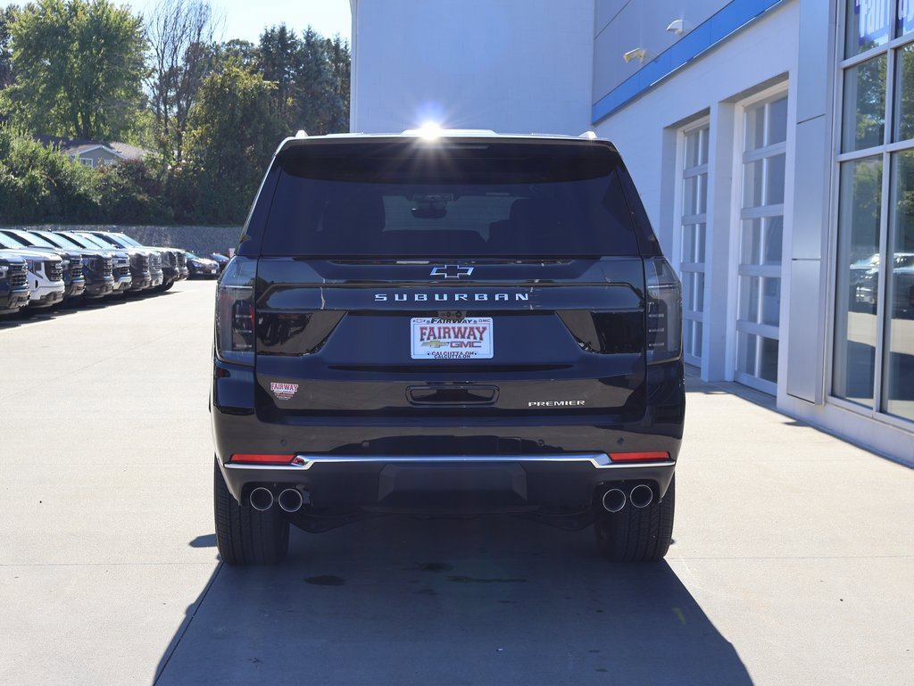 New 2025 Chevrolet Suburban Premier image 9