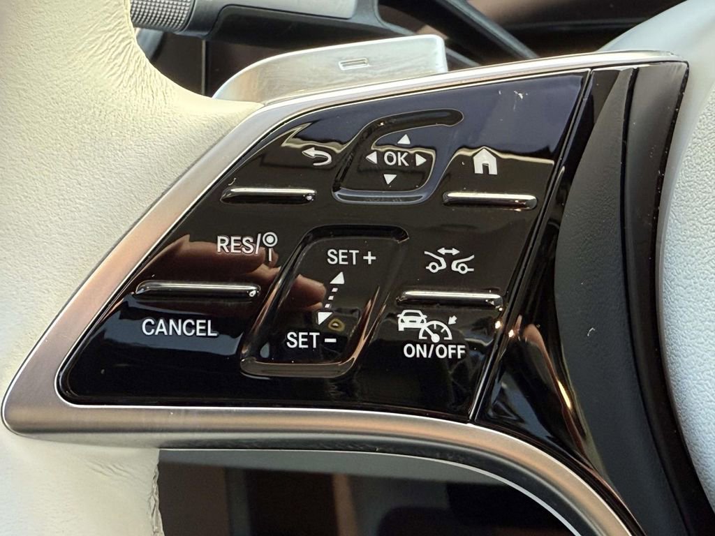 Used 2022 Mercedes-Benz EQS 580 4MATIC Sedan image 23