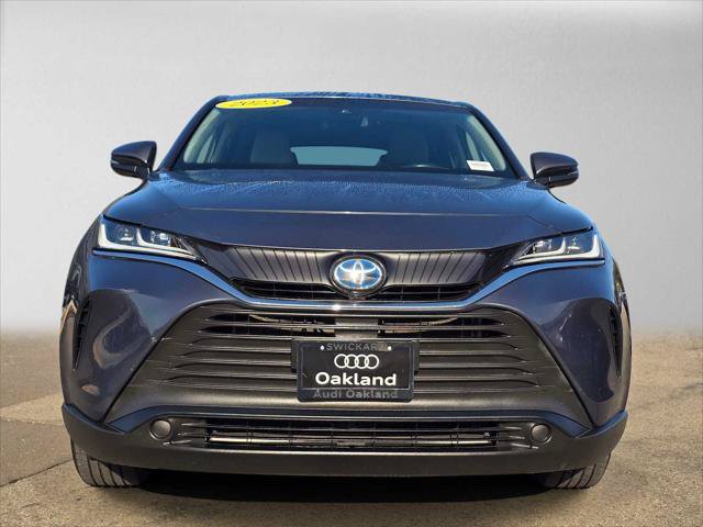 Used 2023 Toyota Venza LE AWD/4WD image 8