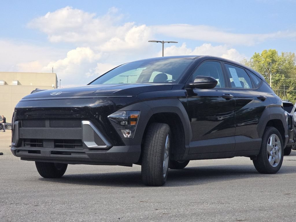 Used 2024 Hyundai Kona SE AWD/4WD image 11