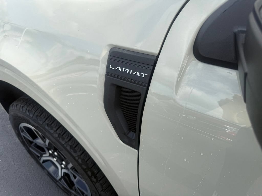 New 2025 Ford Maverick Lariat AWD/4WD image 10