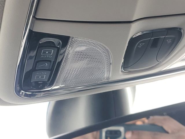 Used 2021 Jeep Cherokee Latitude Lux w/ Sun & Sound Group AWD/4WD image 33
