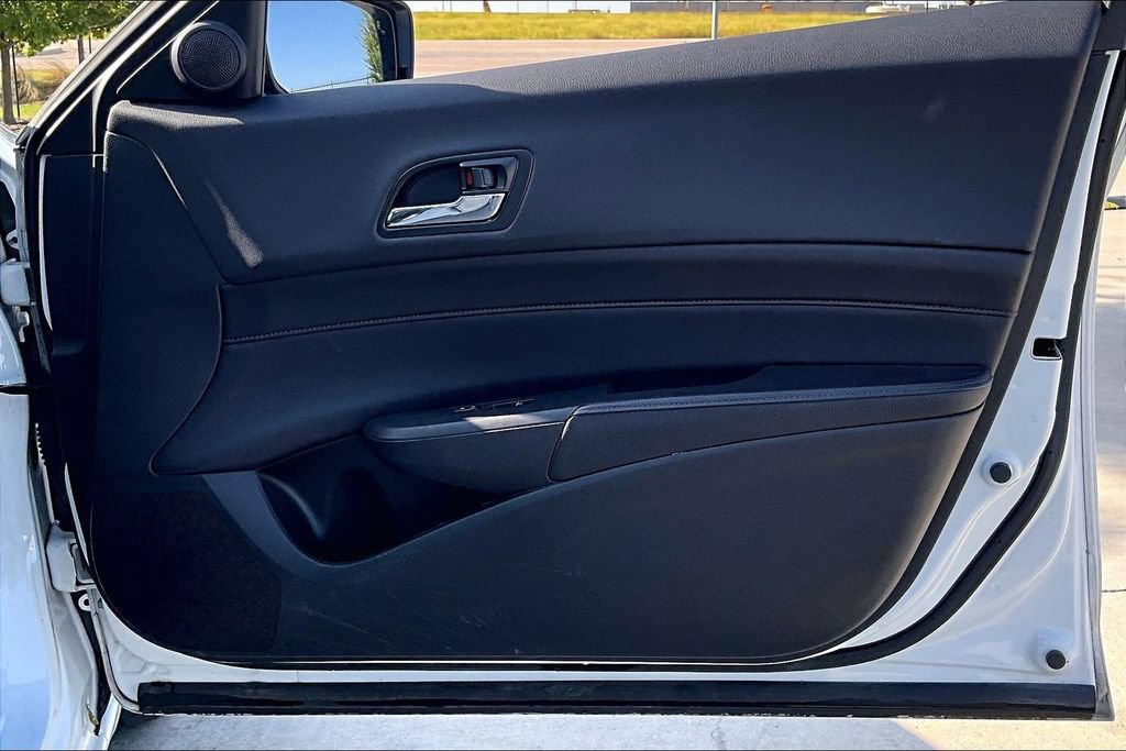 Used 2017 Acura ILX FWD image 22