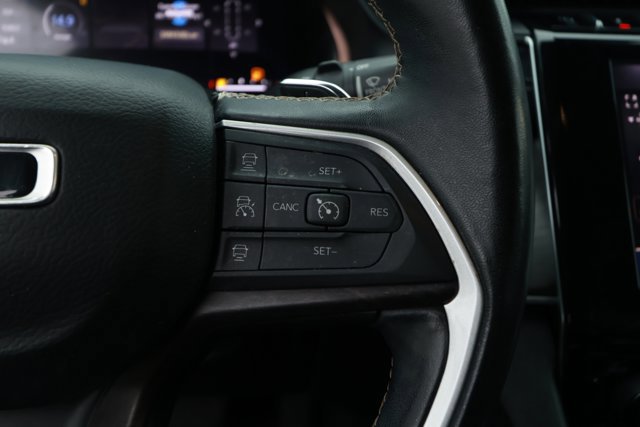 Used 2022 Jeep Grand Cherokee Limited RWD image 12