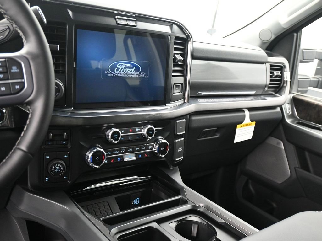 New 2026 Ford F250 Lariat w/ Tremor Off-Road Package image 13