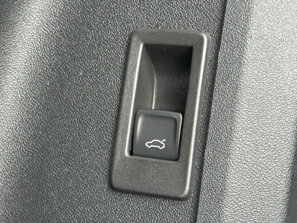 New 2025 Audi SQ5 Premium Plus image 81