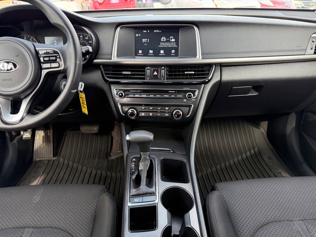 Used 2018 Kia Optima LX w/ 17" Alloy Wheels Package image 19