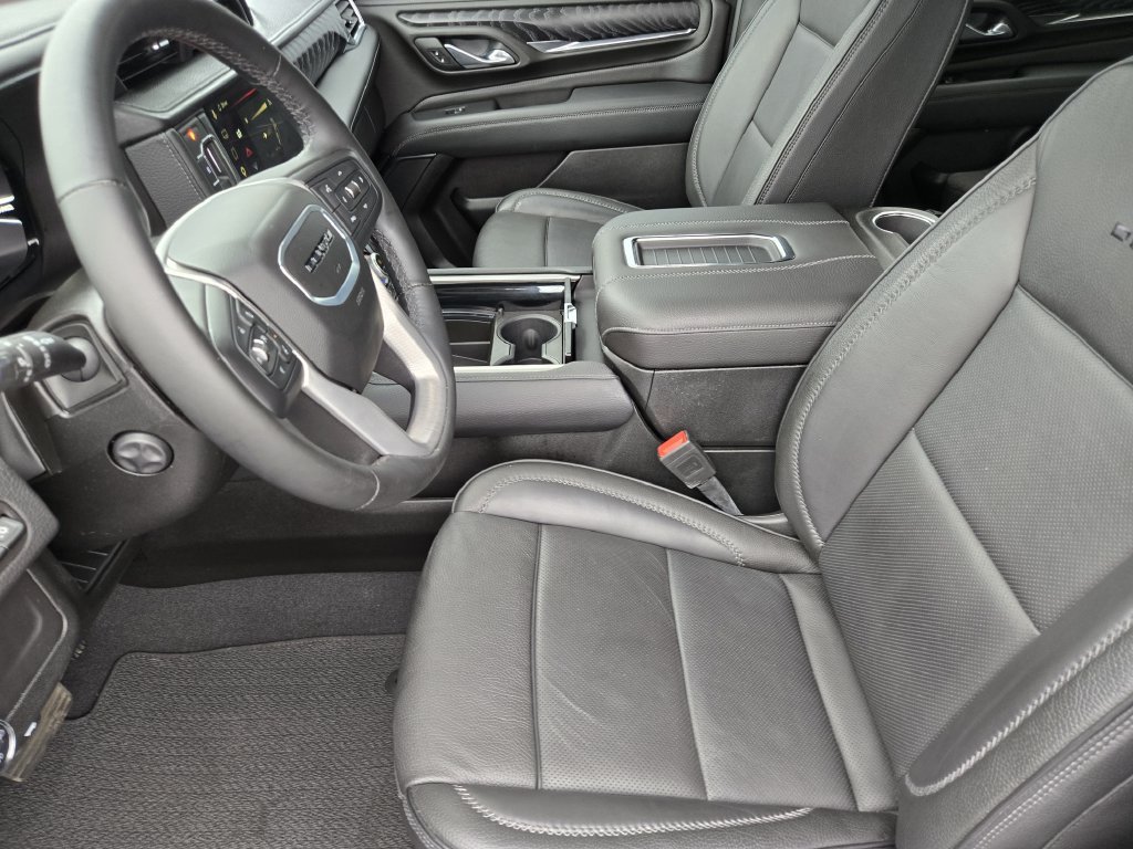 Certified 2024 GMC Yukon XL Denali AWD/4WD image 8