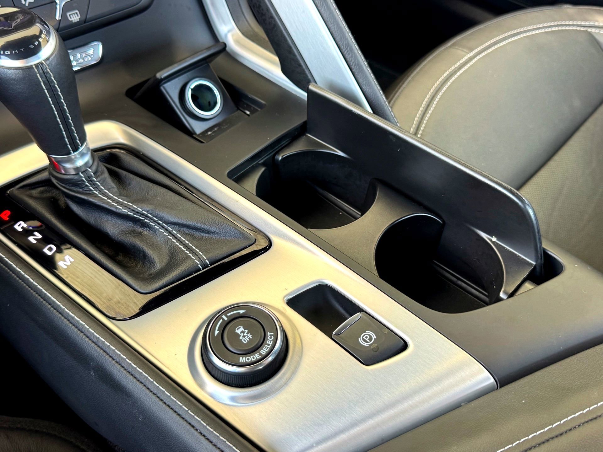 Used 2019 Chevrolet Corvette Stingray Coupe w/ 1LT image 29