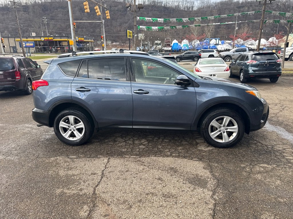 Used 2013 Toyota RAV4 XLE image 5