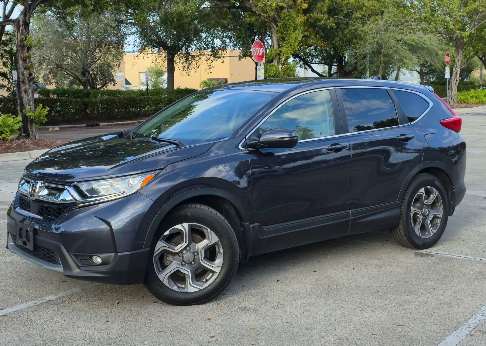 Used 2018 Honda CR-V EX-L image 3
