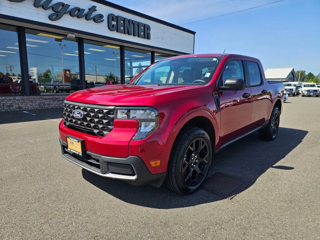 Certified 2025 Ford Maverick XLT w/ 4K Tow Package AWD/4WD image 2