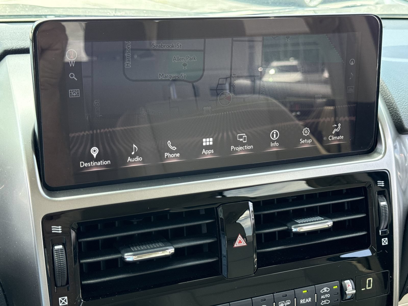 Used 2023 Lexus GX 460 Luxury w/ Sport Design Package AWD/4WD image 23