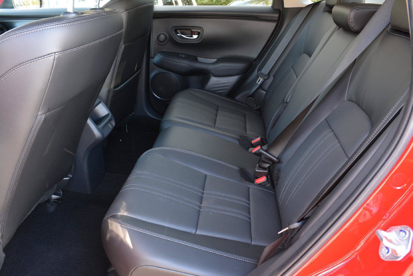 Used 2025 Honda HR-V EX-L image 15