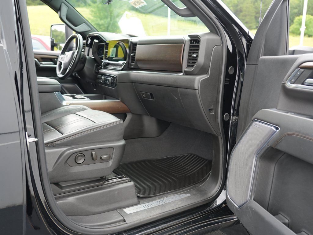 Certified 2024 Chevrolet Silverado 3500 High Country w/ High Country Premium Package AWD/4WD image 30