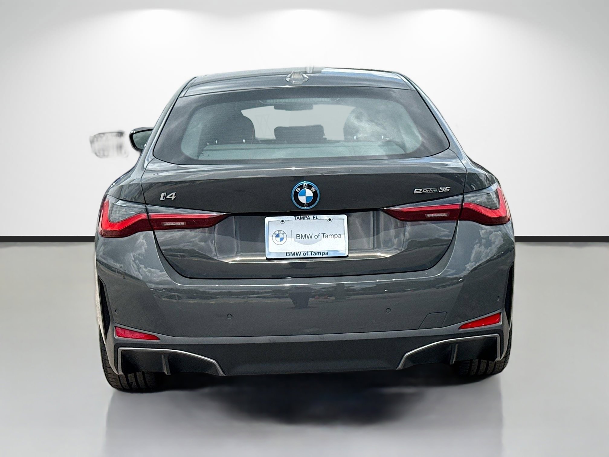 Used 2023 BMW i4 eDrive35 w/ Premium Package RWD image 4