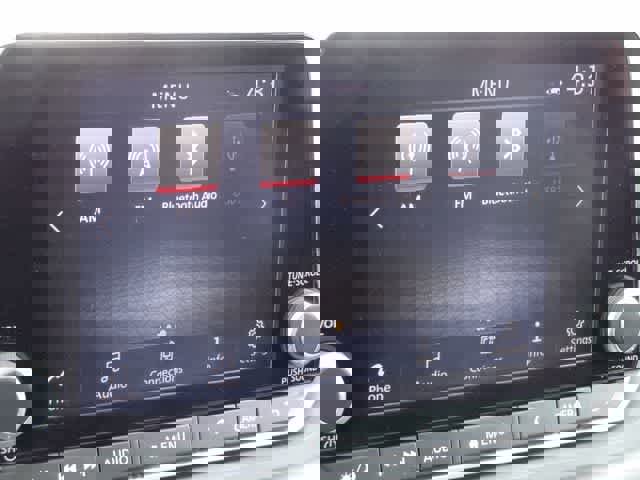 Used 2024 Nissan Rogue SV image 25