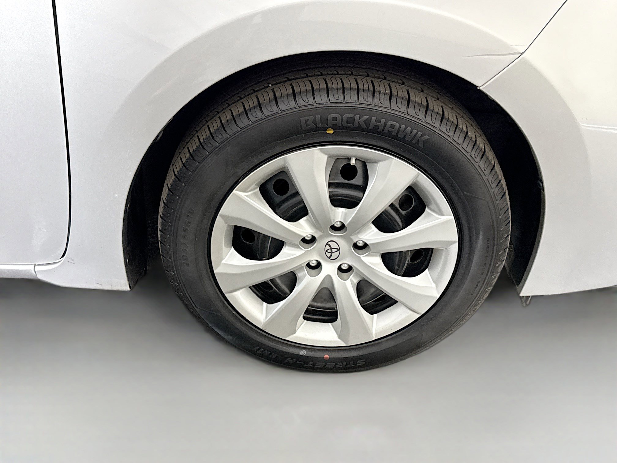 Used 2019 Toyota Corolla LE FWD image 31