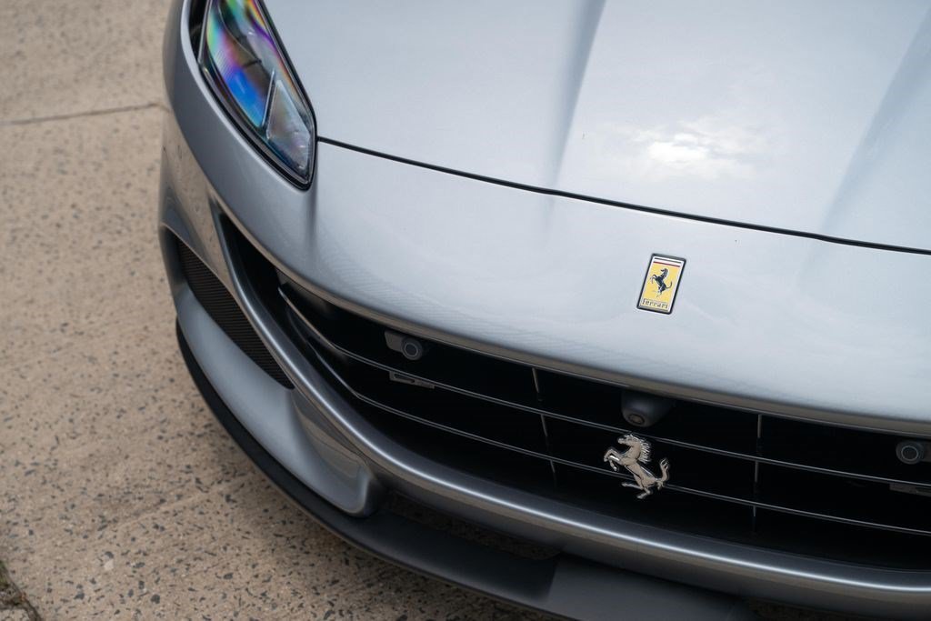 Used 2022 Ferrari Portofino M RWD image 12