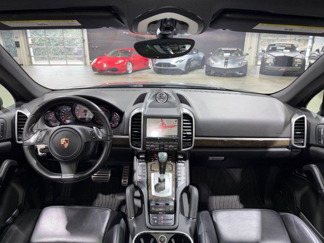 Used 2012 Porsche Cayenne S w/ Premium Pkg Plus image 10
