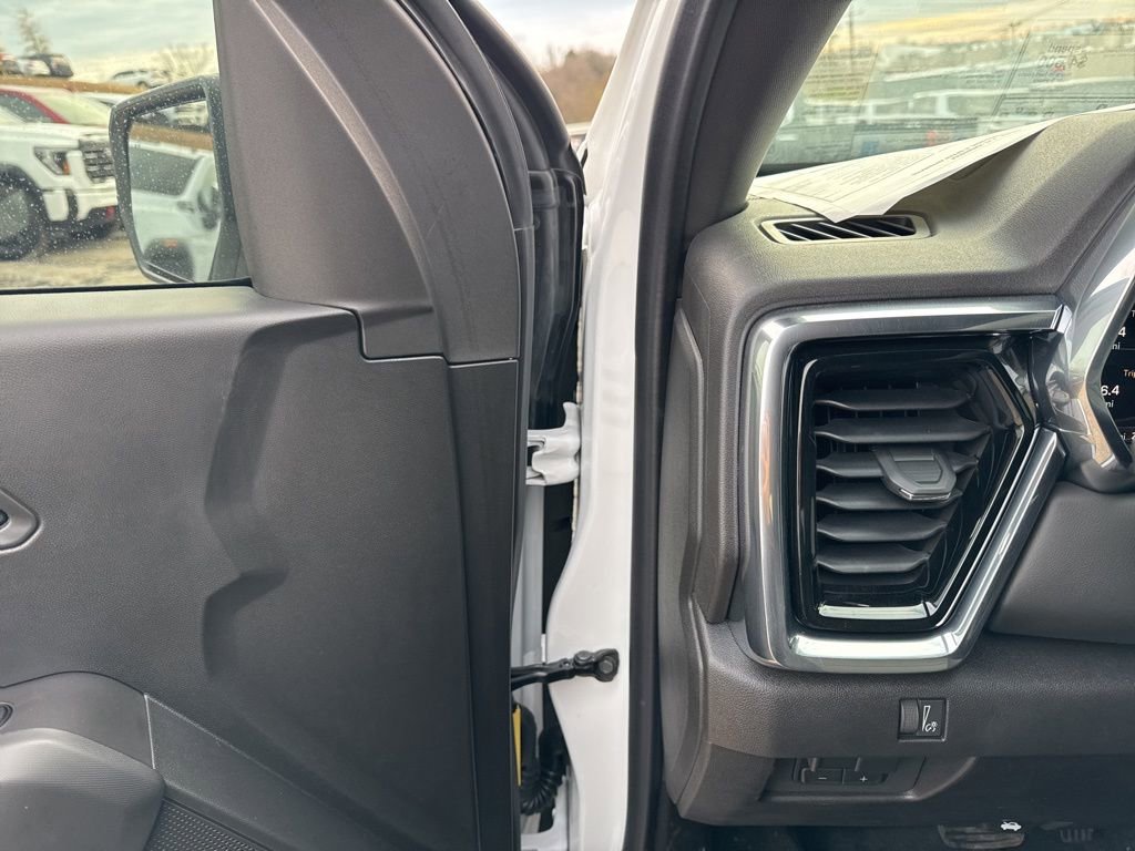 New 2026 GMC Canyon Elevation w/ Convenience Package image 14