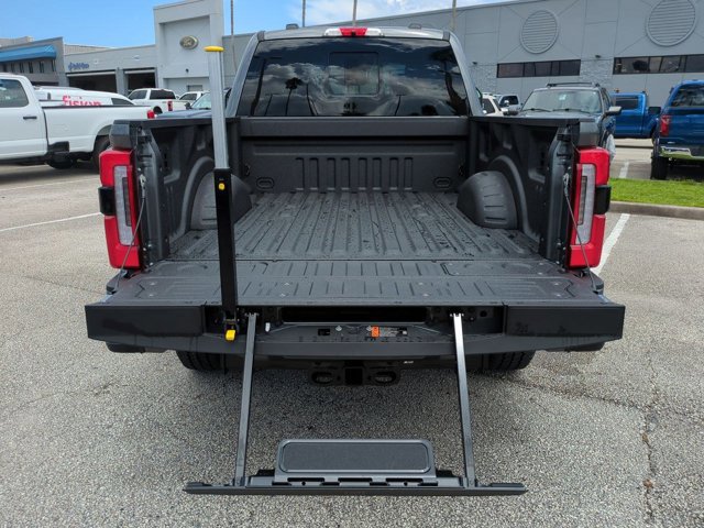 New 2026 Ford F250 Platinum w/ FX4 Off-Road Package image 13