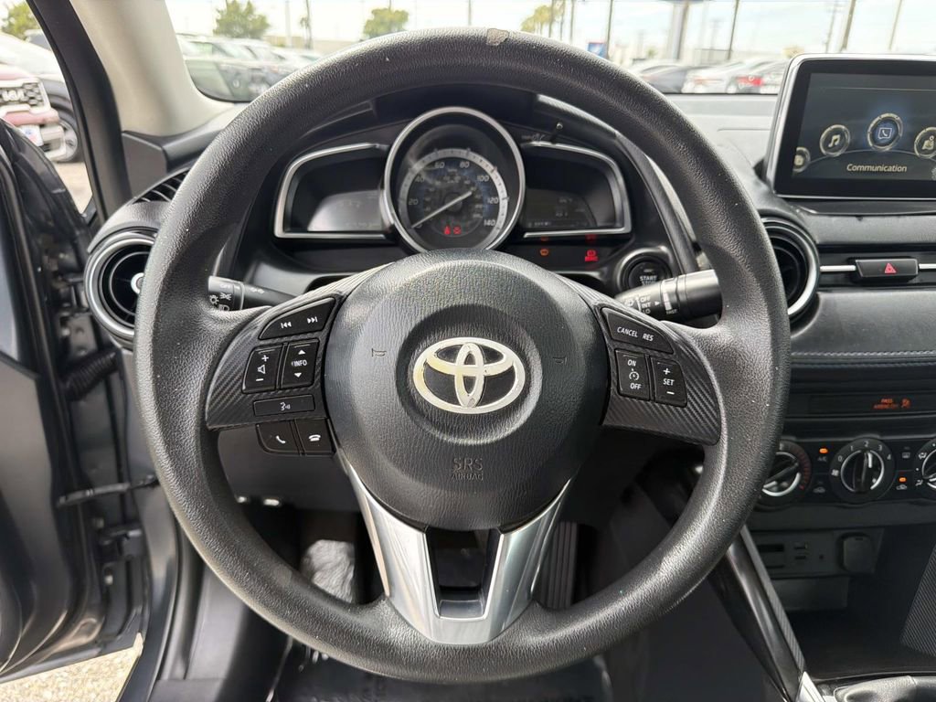 Used 2017 Toyota Yaris iA image 9