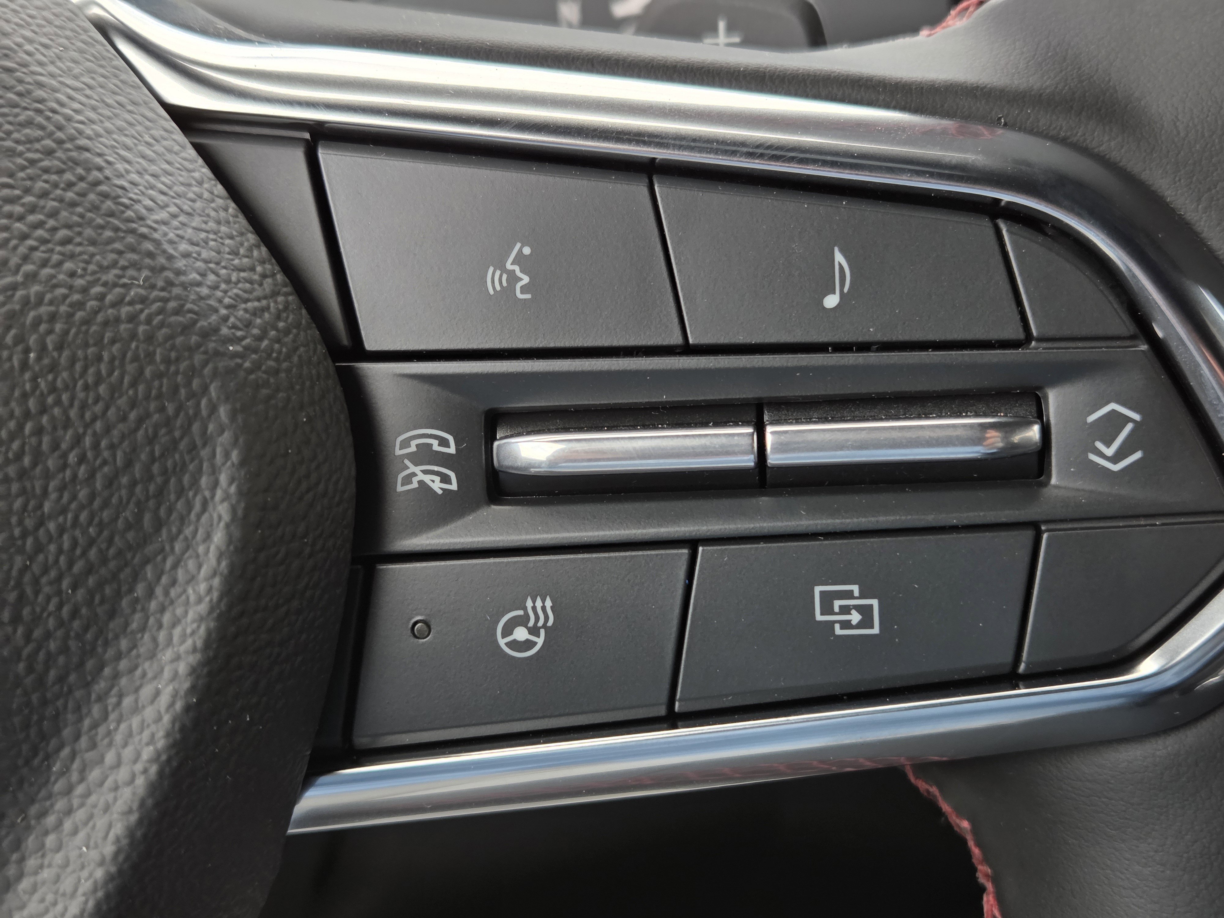 New 2026 Chevrolet Suburban RST w/ Advanced Technology Package AWD/4WD image 19
