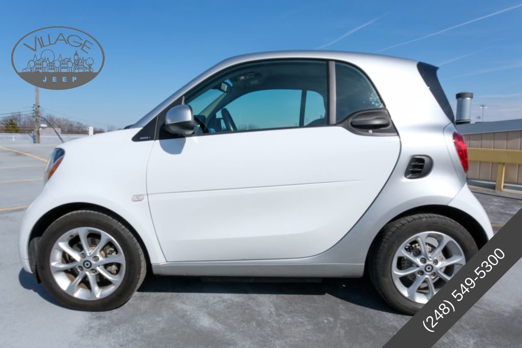 Used 2018 smart fortwo electric drive RWD image 6