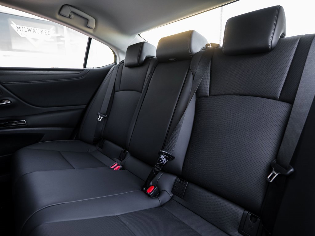 New 2025 Lexus ES 350 w/ Premium Package image 32
