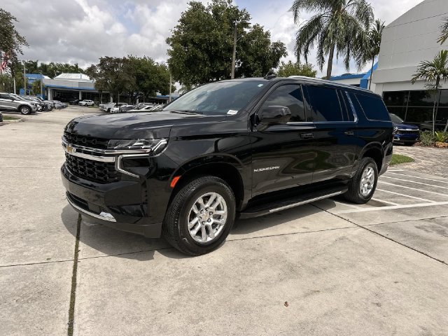 Used 2024 Chevrolet Suburban LS RWD image 21