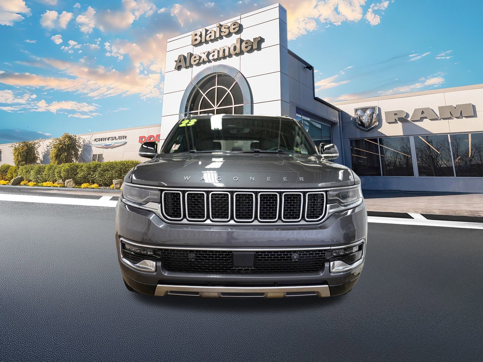 Used 2023 Jeep Wagoneer Series III w/ Preferred Equipment Group image 12