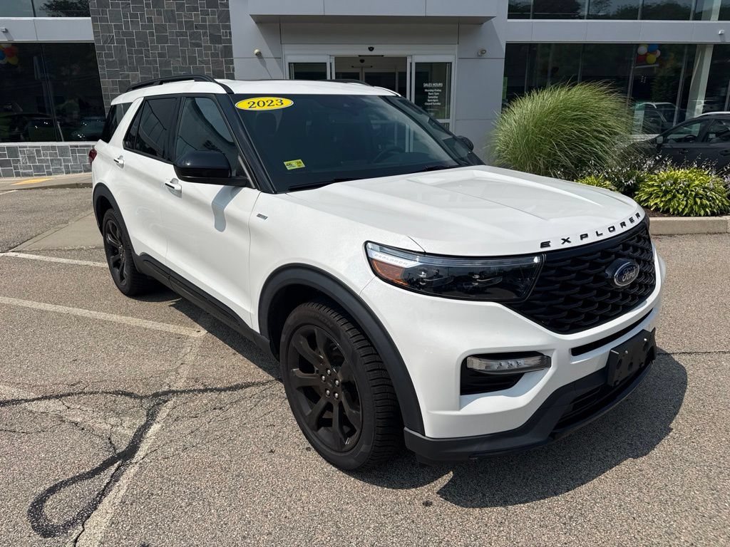 Used 2023 Ford Explorer ST-Line w/ Class IV Trailer Tow Package AWD/4WD image 7