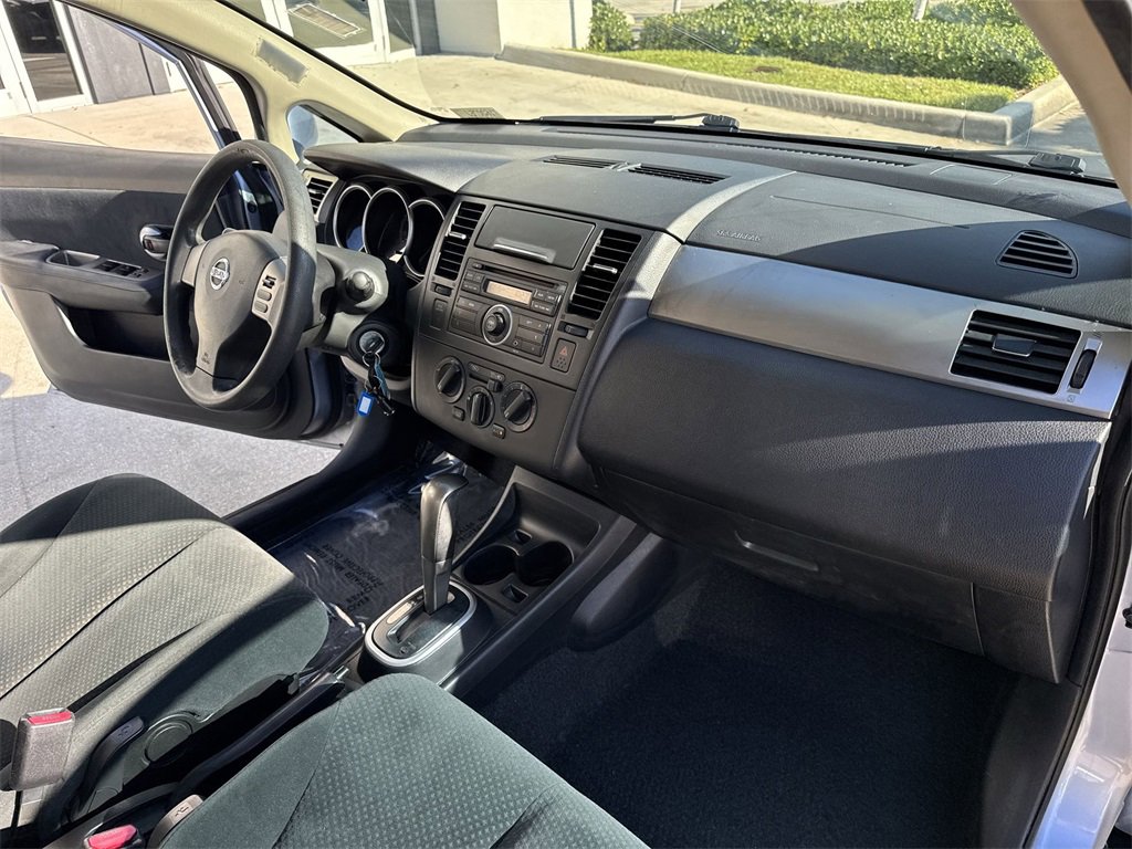 Used 2011 Nissan Versa 1.8 S w/ Plus Pkg image 33