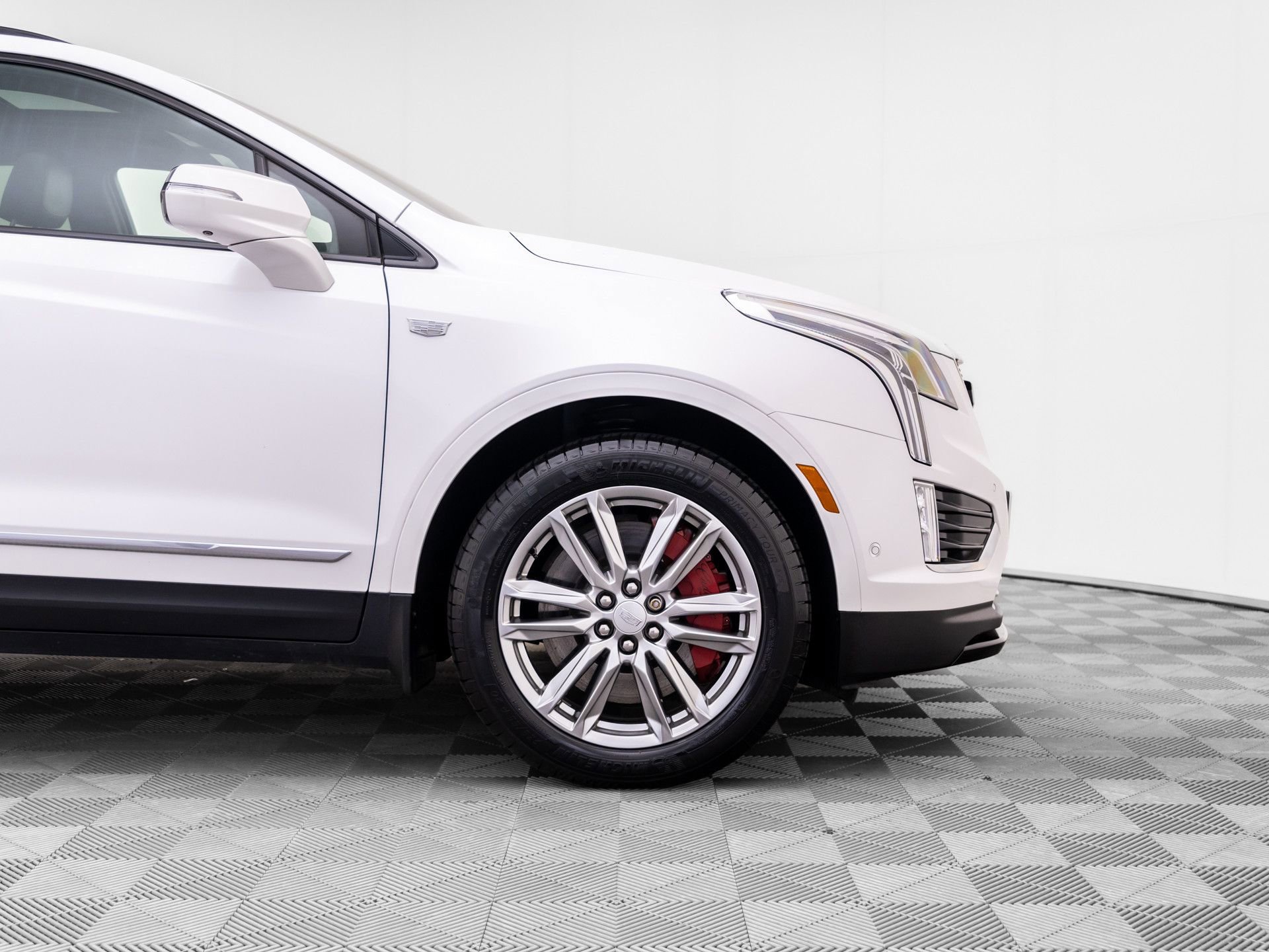 Certified 2024 Cadillac XT5 Sportv w/ Technology Package AWD/4WD image 33