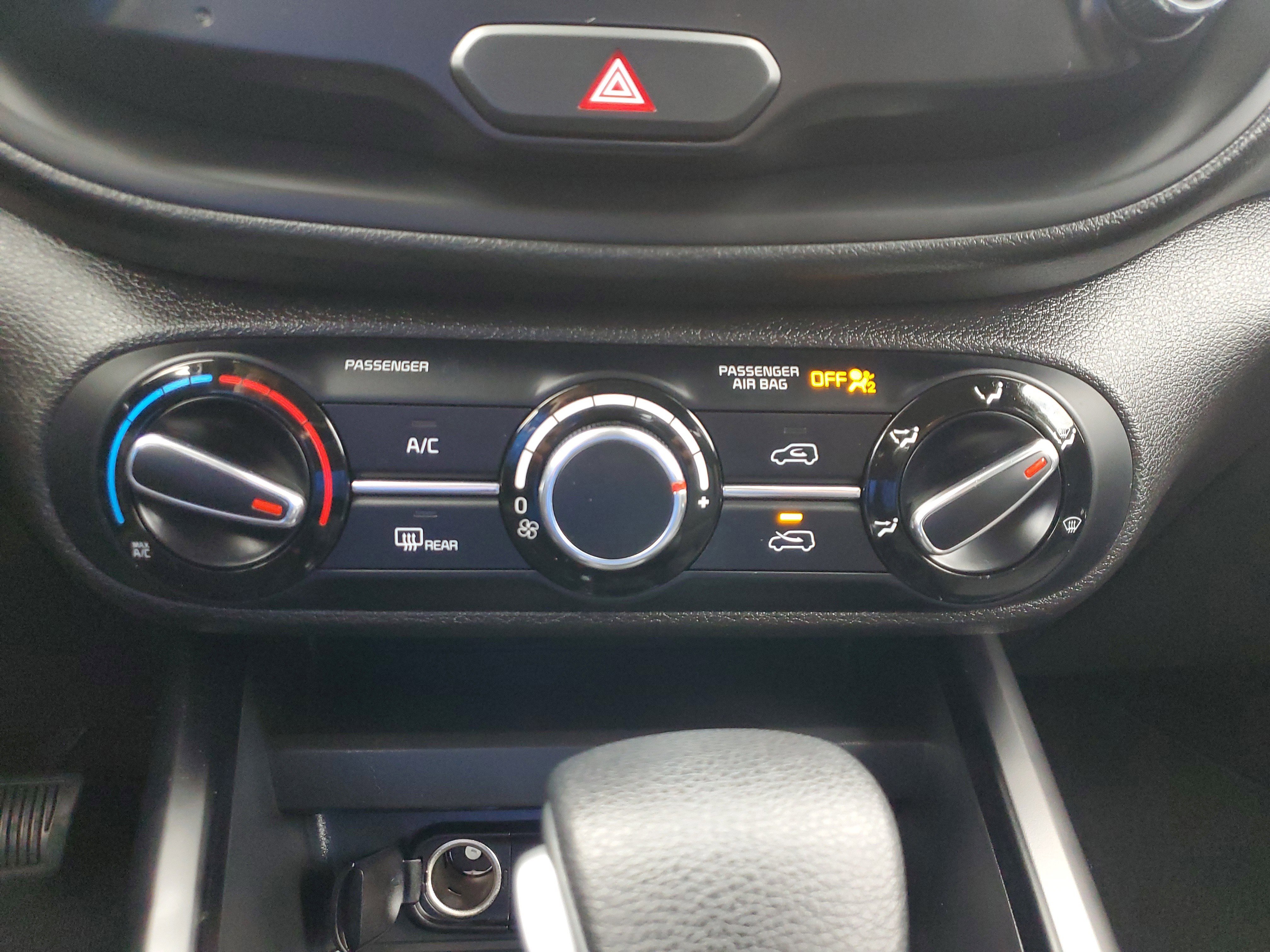 Used 2023 Kia Soul LX image 20