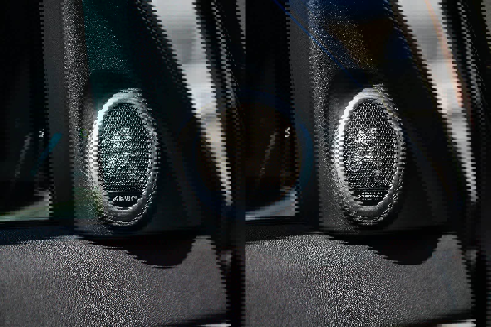 Used 2025 Land Rover Range Rover Evoque S image 23