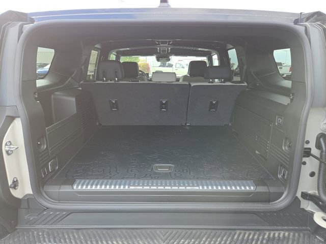 New 2026 GMC Hummer EV SUV image 24