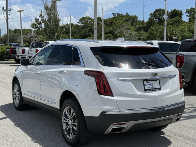 Used 2021 Cadillac XT5 Premium Luxury AWD/4WD image 2